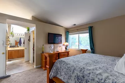 115 Republic Way, Vacaville, CA 95687 - Photo 17