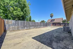 2761 Orchid St, Fairfield, CA 94533 - Photo 19