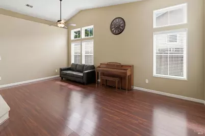 1316 Summer Grove Circle, Fairfield, CA 94534 - Photo 7