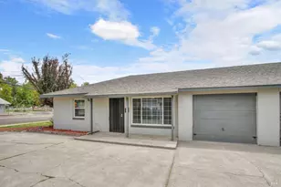 520 S 1st St, Dixon, CA 95620 - Photo 3