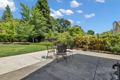 349 Oak Valley Drive, Vacaville, CA 95687 - Photo 33