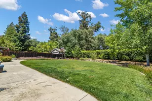 349 Oak Valley Dr, Vacaville, CA 95687 - Photo 39