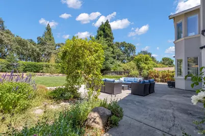 349 Oak Valley Drive, Vacaville, CA 95687 - Photo 37