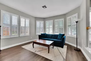 349 Oak Valley Dr, Vacaville, CA 95687 - Photo 5