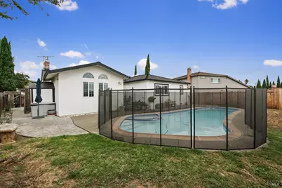 5062 Brookdale Circle, Fairfield, CA 94534 - Photo 13