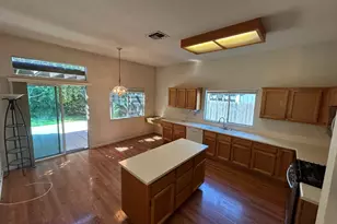 1915 Dorris Ct, Dixon, CA 95620 - Photo 5