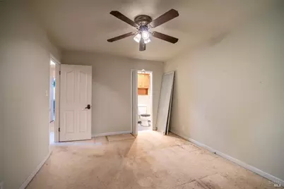 811 Azalea Way, Vacaville, CA 95688 - Photo 25