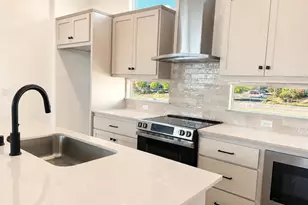 707 Catherine St, Vacaville, CA 95688 - Photo 1