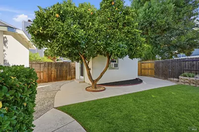 124 Kingsland Court, Vacaville, CA 95687 - Photo 33