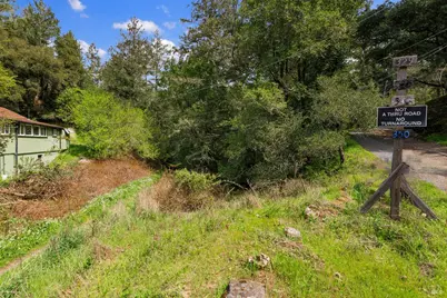 305 Resaca Avenue, Forest Knolls, CA 94133 - Photo 9