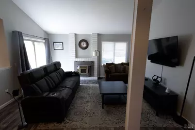3005 Aurora Court, Santa Rosa, CA 95405 - Photo 3