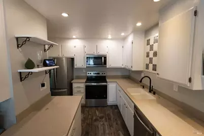 3005 Aurora Court, Santa Rosa, CA 95405 - Photo 5