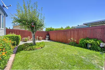Falcon Crest Circle, Napa, CA 94558 - Photo 35
