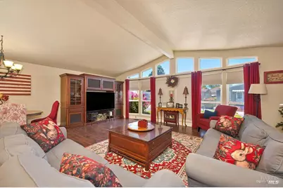 Falcon Crest Circle, Napa, CA 94558 - Photo 11