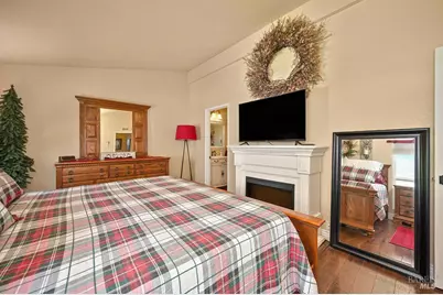 Falcon Crest Circle, Napa, CA 94558 - Photo 27