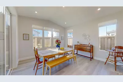 425 Vanderbilt Drive, Dixon, CA 95620 - Photo 25