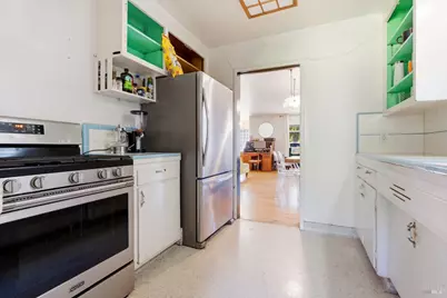 904 Valle Vista Avenue, Vallejo, CA 94590 - Photo 13