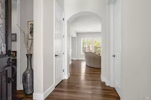 625 Sparrowhawk Dr, Vacaville, CA 95687 - Photo 5
