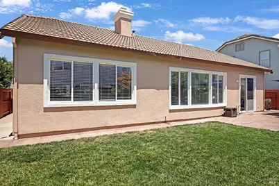625 Sparrowhawk Drive, Vacaville, CA 95687 - Photo 37