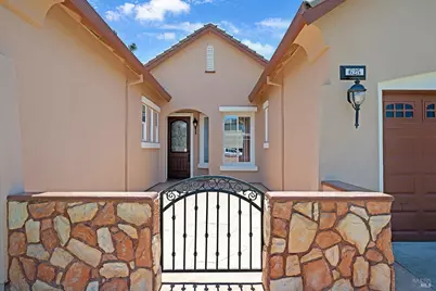 625 Sparrowhawk Drive, Vacaville, CA 95687 - Photo 3