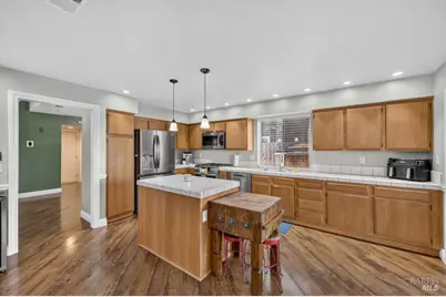 160 Colby Court, Vacaville, CA 95687 - Photo 9