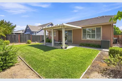 1067 Red Mulberry Court, Vacaville, CA 95687 - Photo 29