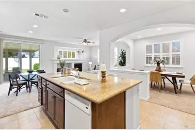 1067 Red Mulberry Court, Vacaville, CA 95687 - Photo 9