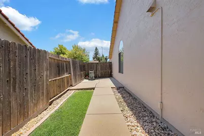 506 Kinsale Court, Vacaville, CA 95688 - Photo 45