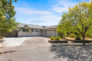 504 Jack London Dr, Santa Rosa, CA 95409 - Photo 1