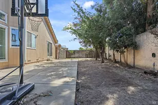 903 E Atlantic Ave, Fairfield, CA 94533 - Photo 23