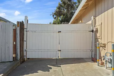 903 E Atlantic Avenue, Fairfield, CA 94533 - Photo 35