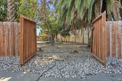 903 E Atlantic Avenue, Fairfield, CA 94533 - Photo 27