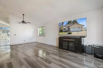 903 E Atlantic Avenue, Fairfield, CA 94533 - Photo 3