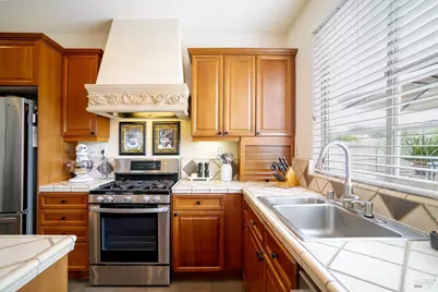6020 Claret Court, Vallejo, CA 94591 - Photo 9
