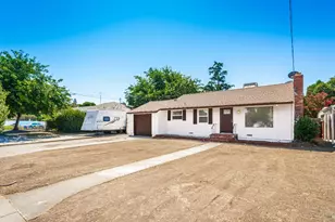 735 W A St, Dixon, CA 95620 - Photo 3