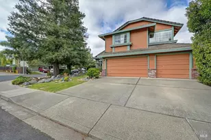 242 Alder Crest Way, Vacaville, CA 95688 - Photo 3