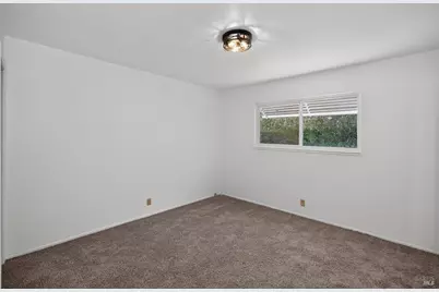 289 Markham Avenue, Vacaville, CA 95688 - Photo 17