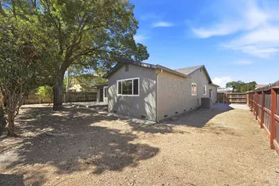 640 E Creekside Circle, Dixon, CA 95620 - Photo 43