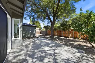 640 E Creekside Cir, Dixon, CA 95620 - Photo 35