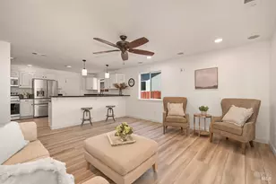 1151 Creekside Dr, Vacaville, CA 95687 - Photo 5