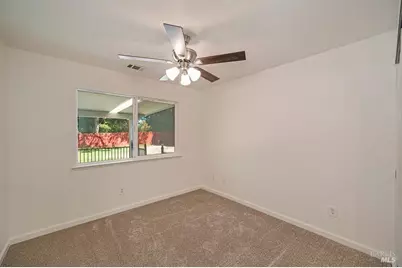 1151 Creekside Drive, Vacaville, CA 95687 - Photo 17