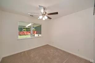 1151 Creekside Dr, Vacaville, CA 95687 - Photo 17