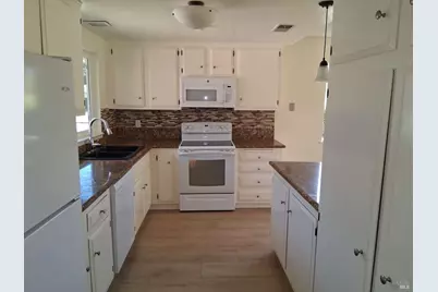 221 White Oak Drive, Santa Rosa, CA 95409 - Photo 7