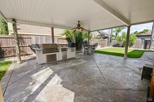365 Rennert Way, Dixon, CA 95620 - Photo 21