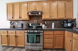 365 Rennert Way, Dixon, CA 95620 - Photo 33