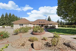 5050 Melissa Ln, Vacaville, CA 95688 - Photo 13