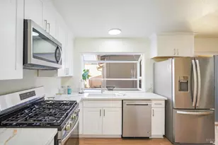 2476 Beaufort Dr, Fairfield, CA 94533 - Photo 11