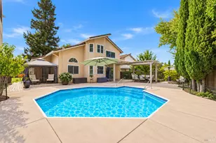348 Schooner Ct, Vacaville, CA 95687 - Photo 37