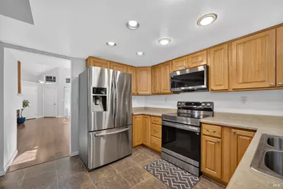 121 Sunnyglen Drive, Vallejo, CA 94591 - Photo 19