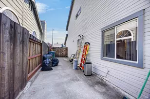 121 Sunnyglen Dr, Vallejo, CA 94591 - Photo 43